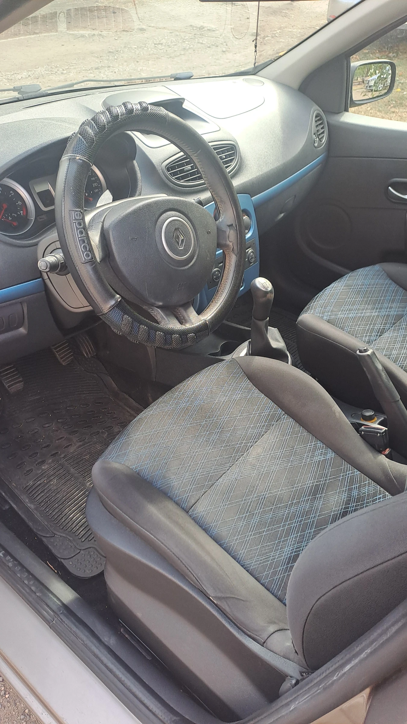 Renault Clio, снимка 6 - Автомобили и джипове - 56288567