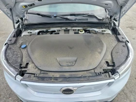 Volvo XC40 RECHARGE, снимка 11