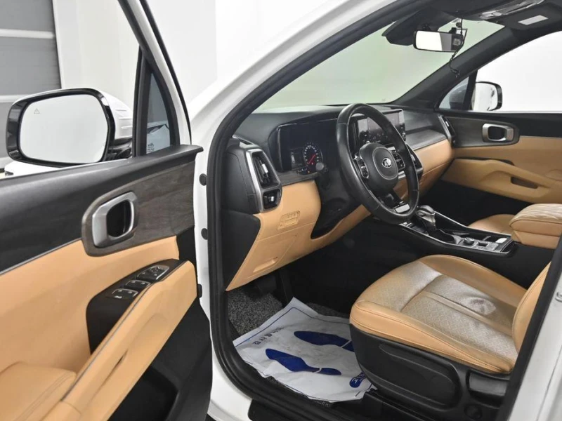 Kia Sorento, снимка 11 - Автомобили и джипове - 51957418