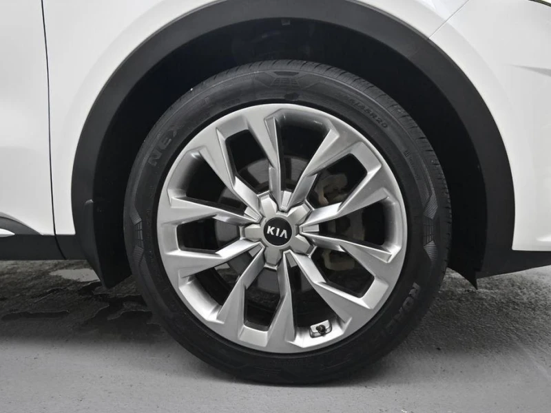 Kia Sorento, снимка 5 - Автомобили и джипове - 51957418