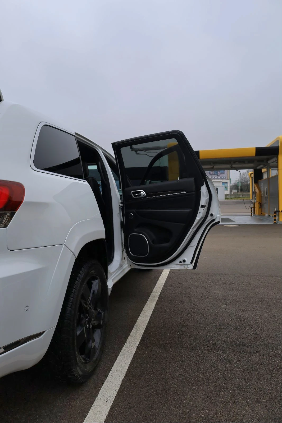 Jeep Grand cherokee 5.7 * ГАЗ*  - изображение 3