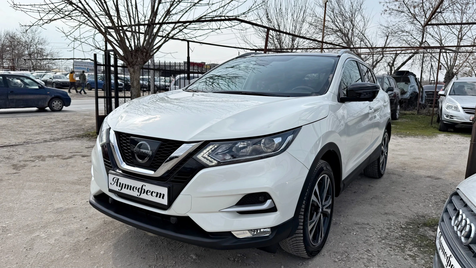 Nissan Qashqai 1.5dci ФЕЙСЛИФТ НАВИ СТЪКЛЕН ТАВАН КАМЕРА