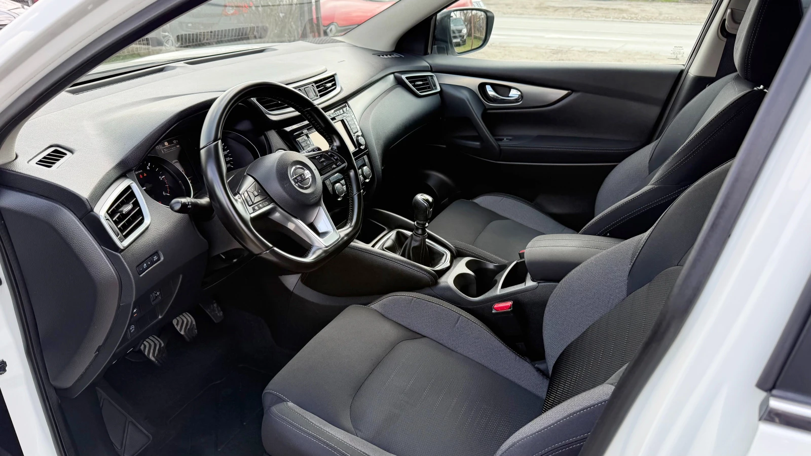 Nissan Qashqai 1.5dci ФЕЙСЛИФТ НАВИ СТЪКЛЕН ТАВАН КАМЕРА - изображение 7