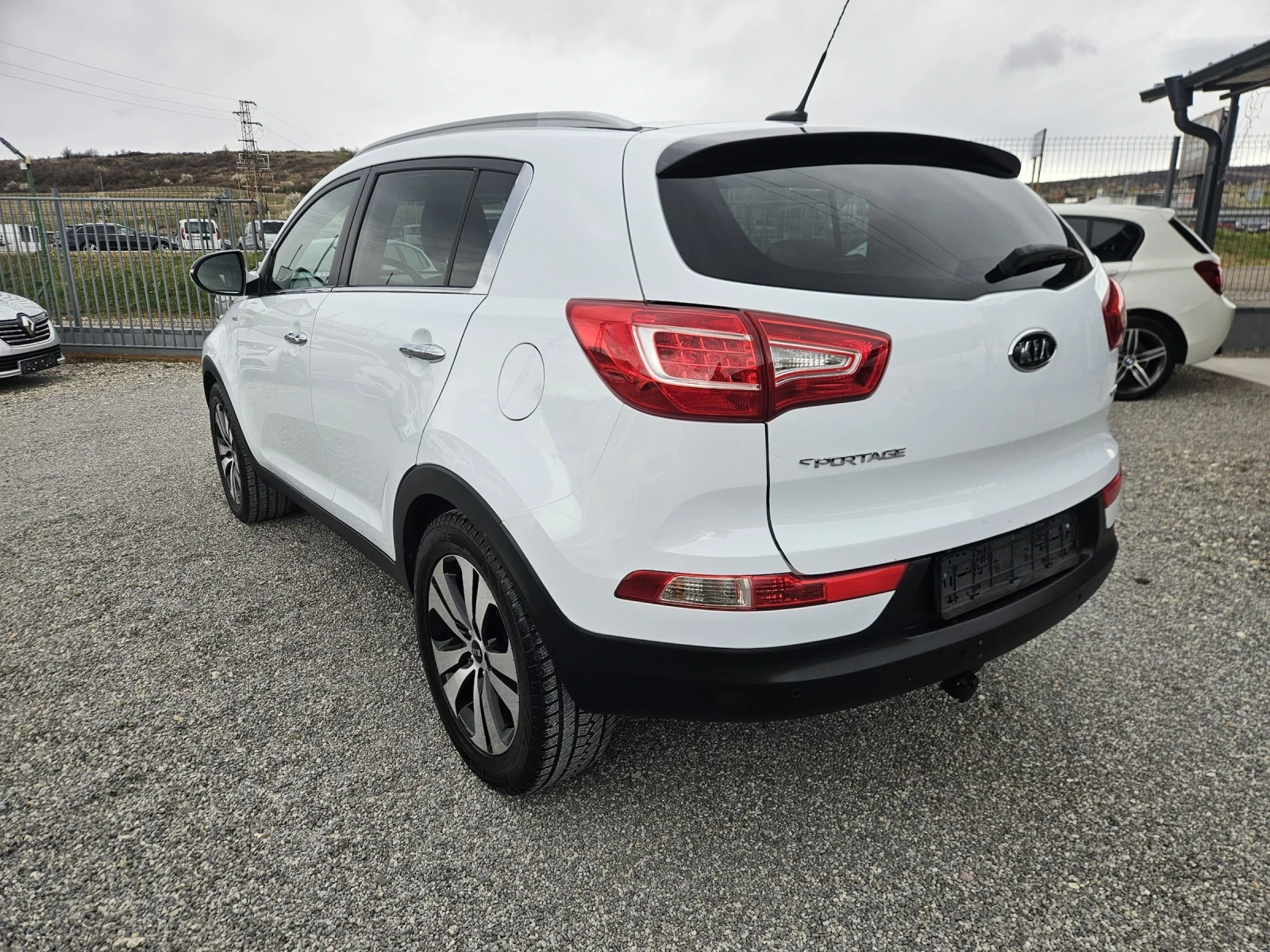 Kia Sportage 1.7 CRDI , снимка 6 - Автомобили и джипове - 54071108