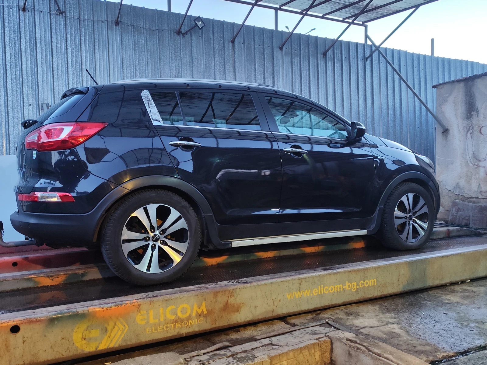 Kia Sportage, снимка 13 - Автомобили и джипове - 54081241