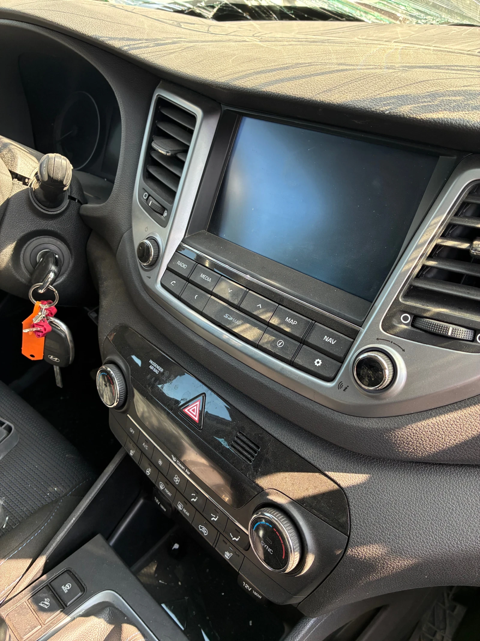 Hyundai Tucson 1.6 T-GDI, снимка 3 - Автомобили и джипове - 55569156