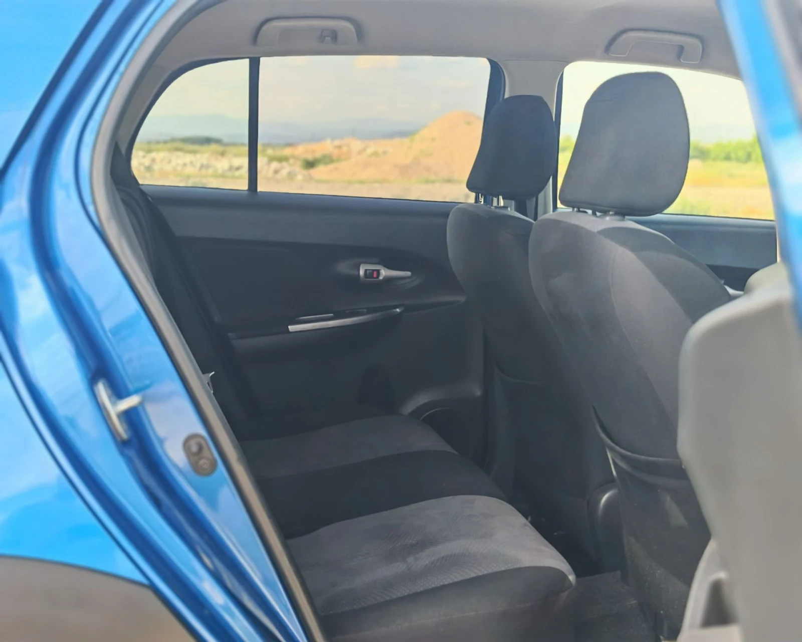 Toyota Urban Cruiser 1.4 ДИЗЕЛ 90 К.С. FACELIFT! 4x4! НАВИ! КАТО НОВА!!, снимка 12 - Автомобили и джипове - 55667316