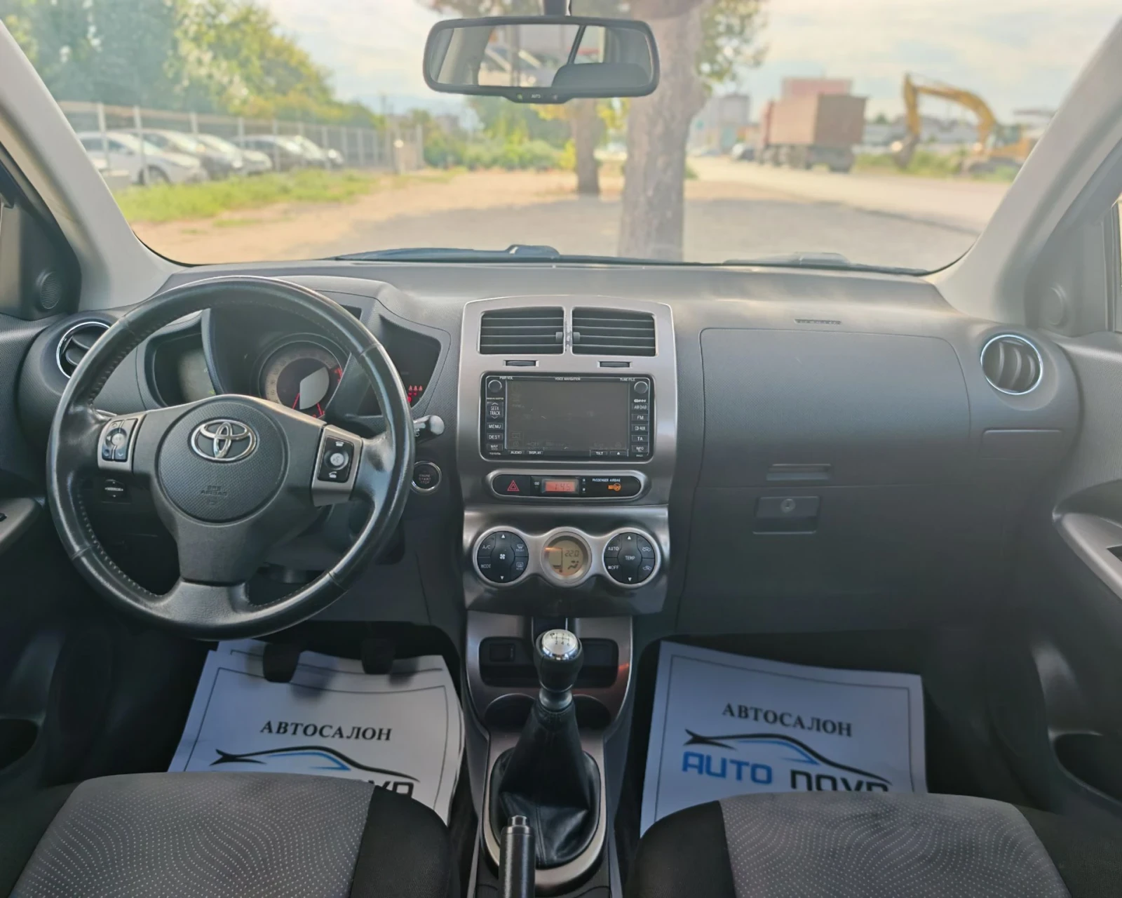 Toyota Urban Cruiser 1.4 ДИЗЕЛ 90 К.С. FACELIFT! 4x4! НАВИ! КАТО НОВА!!, снимка 13 - Автомобили и джипове - 55667316