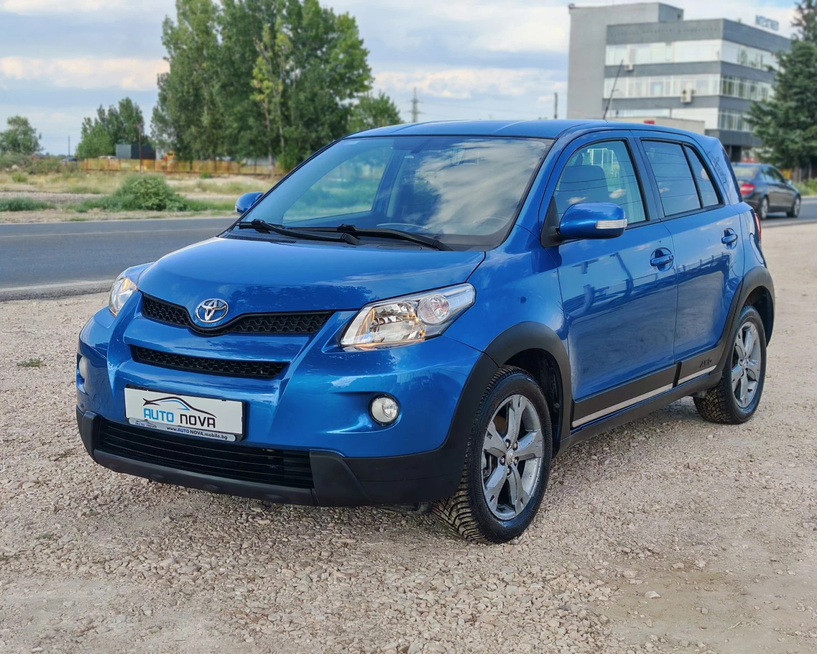 Toyota Urban Cruiser 1.4 ДИЗЕЛ 90 К.С. FACELIFT! 4x4! НАВИ! КАТО НОВА!!, снимка 3 - Автомобили и джипове - 55667316