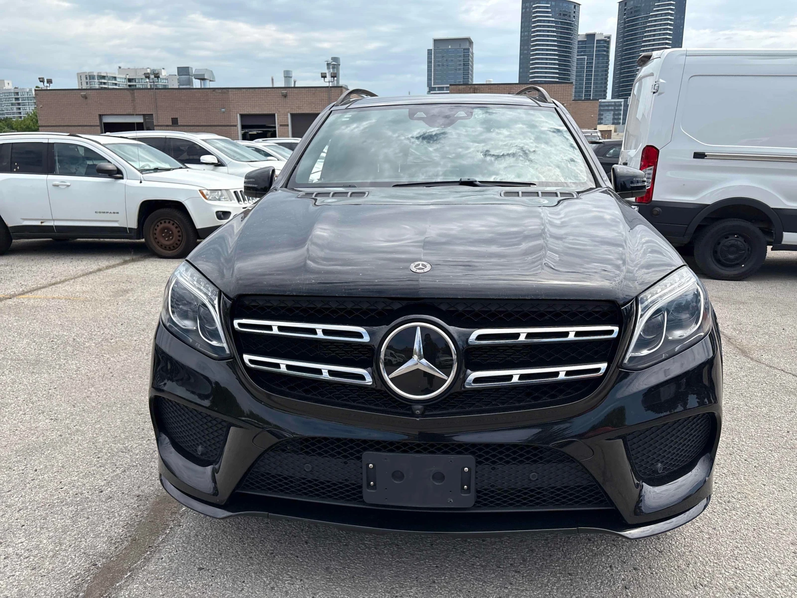 Mercedes-Benz GLS * 450 * CARFAX * ОПЦИЯ ЗА ФИНАНСИРАНЕ , снимка 16 - Автомобили и джипове - 55849978