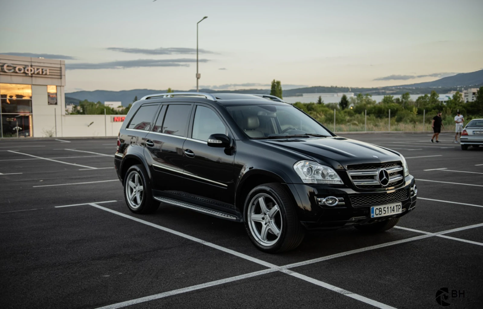 Mercedes-Benz GL 550, снимка 3 - Автомобили и джипове - 55975345