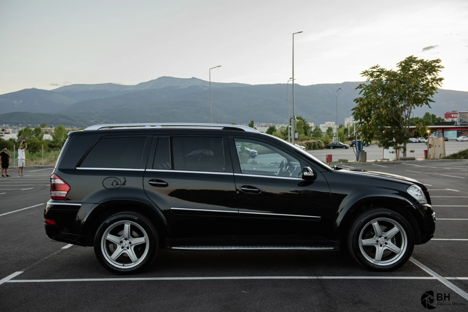 Mercedes-Benz GL 550, снимка 2 - Автомобили и джипове - 55975345