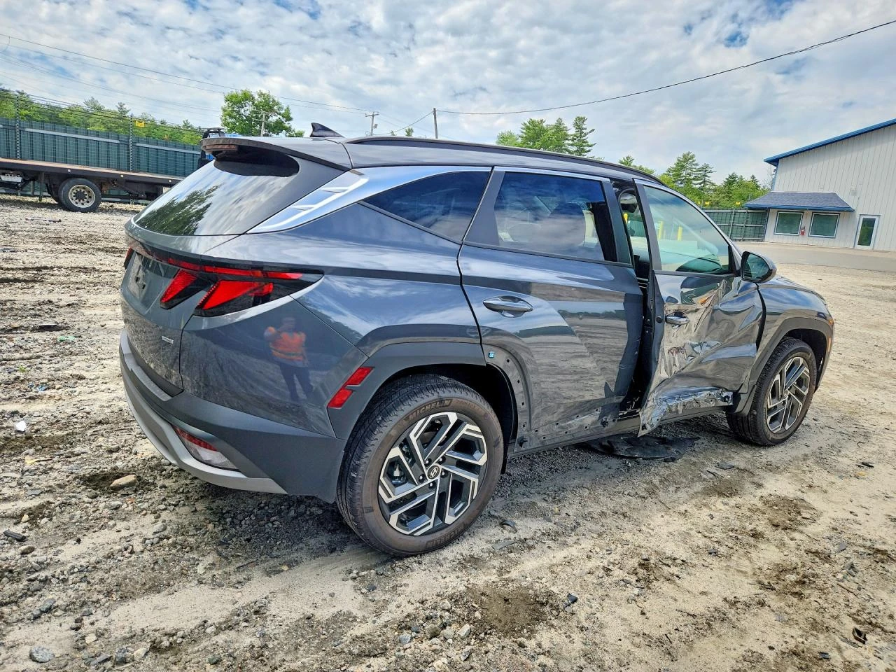 Hyundai Tucson 2.5l Sel Plus, снимка 3 - Автомобили и джипове - 55995970