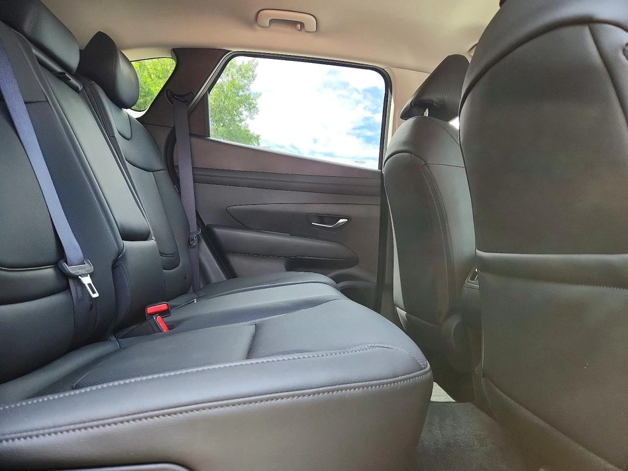 Hyundai Tucson 2.5l Sel Plus, снимка 11 - Автомобили и джипове - 55995970