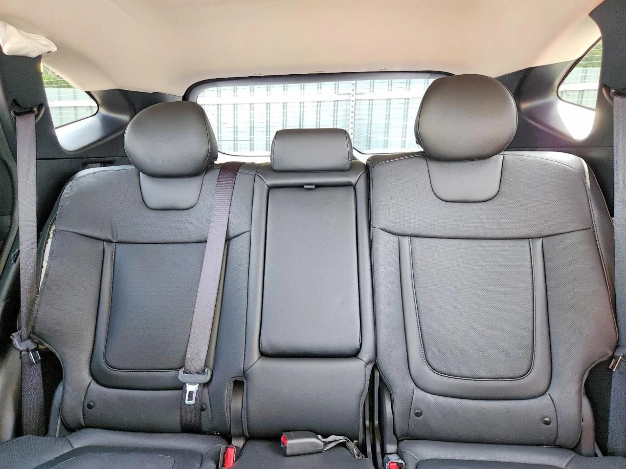 Hyundai Tucson 2.5l Sel Plus, снимка 10 - Автомобили и джипове - 55995970