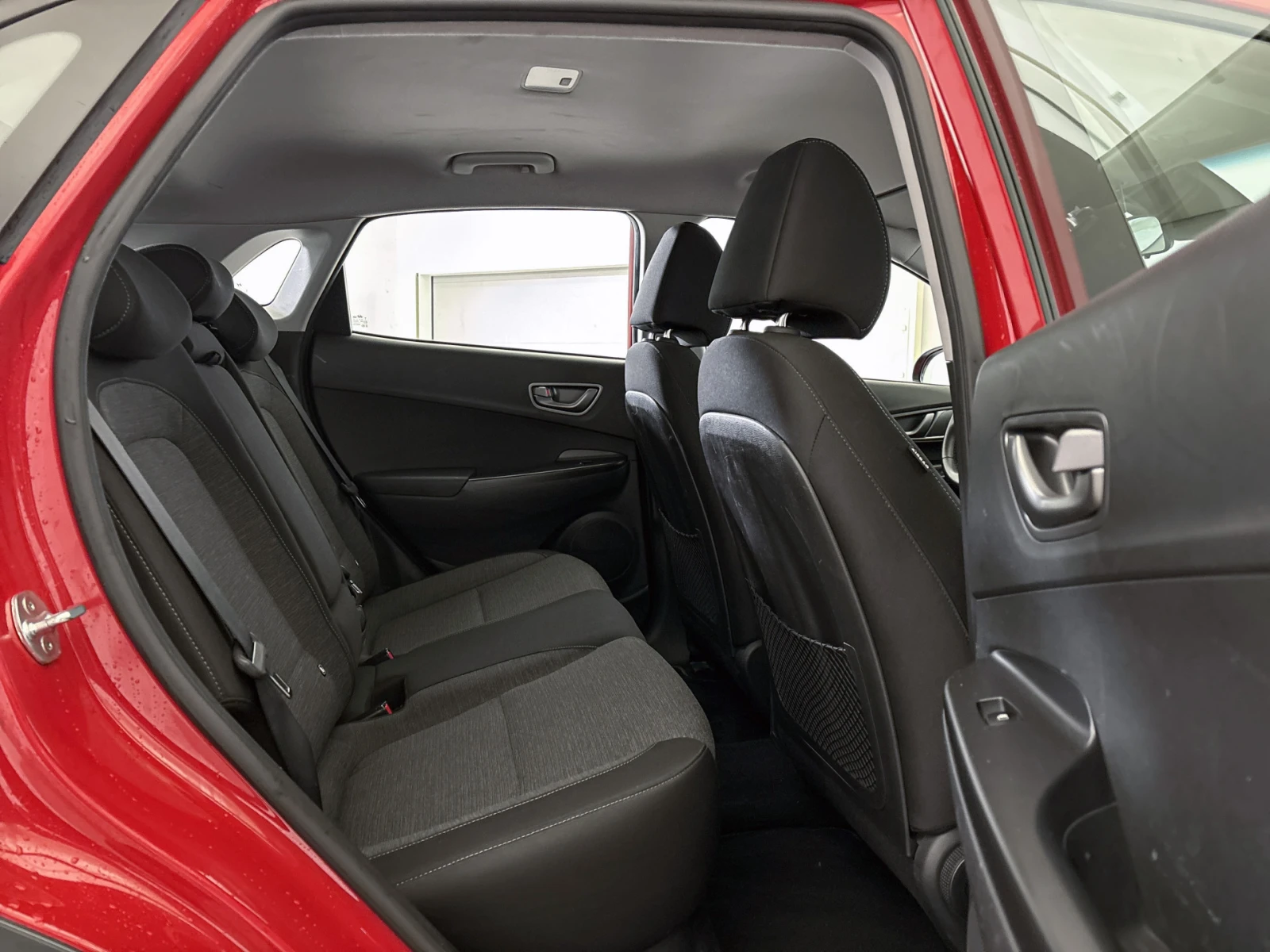 Hyundai Kona Comfort, снимка 13 - Автомобили и джипове - 56736126