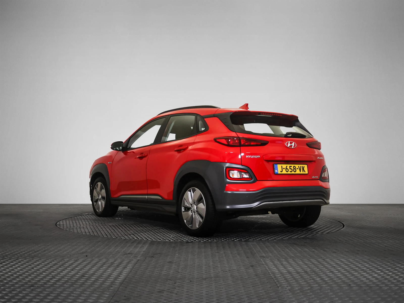 Hyundai Kona Comfort, снимка 3 - Автомобили и джипове - 56736126