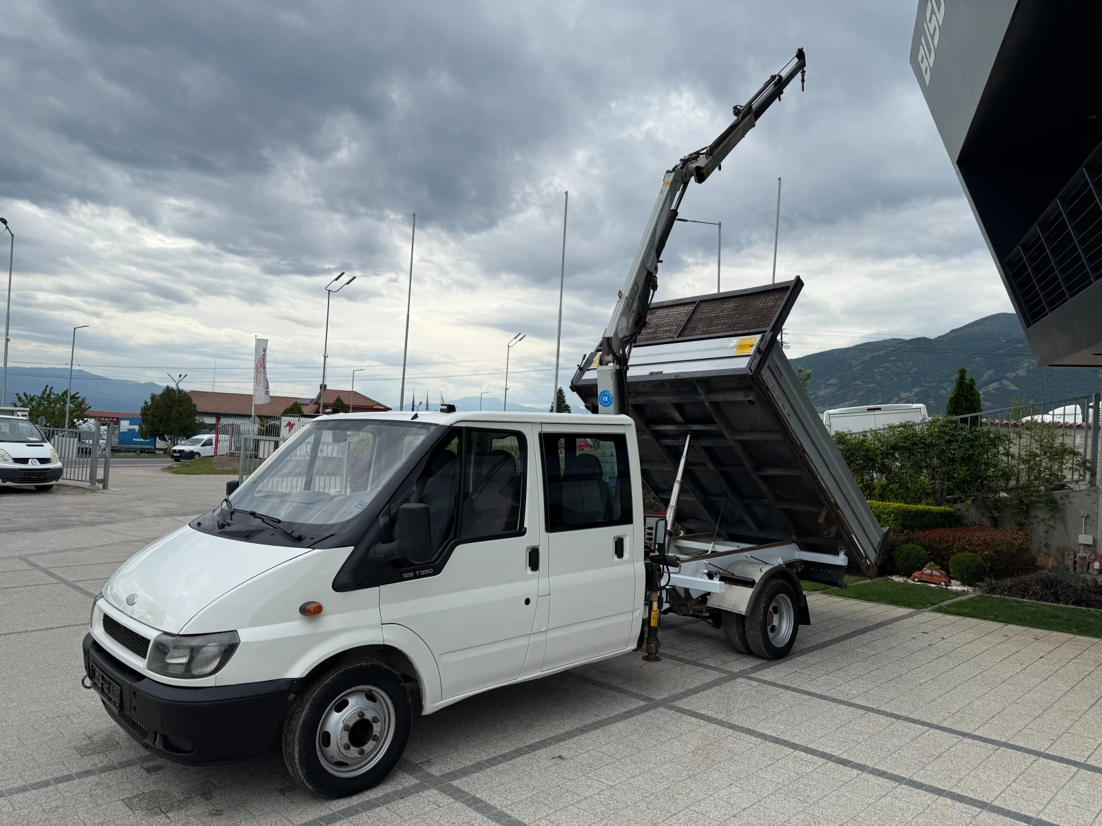 Ford Transit 2.4TDI 3.5т. Самосвал с кран  - изображение 3