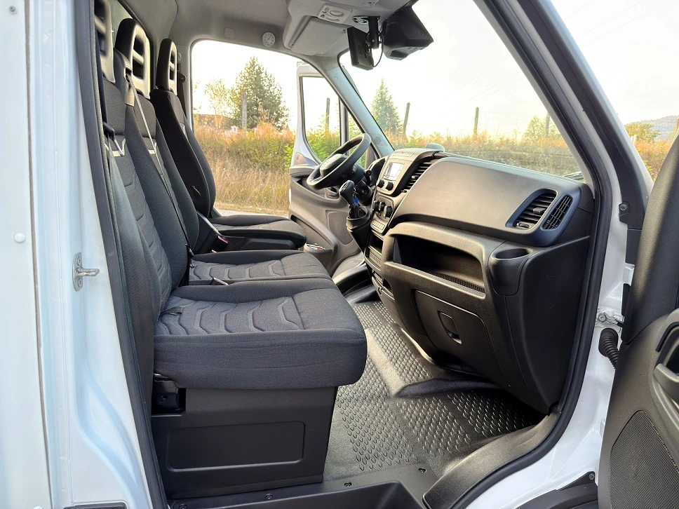 Iveco 35c18 3.0* HI-MATIC* ЩОРА+ БОРД 1000kг* 5.30м* КЛИМА* N1, снимка 10 - Бусове и автобуси - 54919085