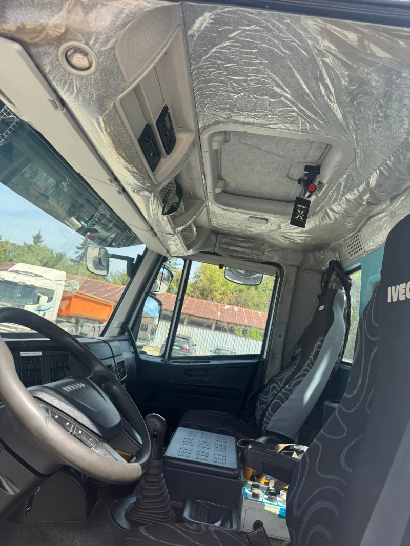 Бетон помпа Iveco TRAKKER 500, снимка 8 - Индустриална техника - 51496888