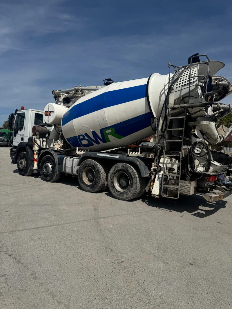 Бетон помпа Iveco TRAKKER 500, снимка 3 - Индустриална техника - 51496888