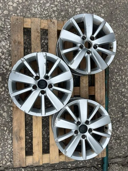 3 броя джанти оригинални за Vw 6.5j 16'' et50 5k0601025s на бройка