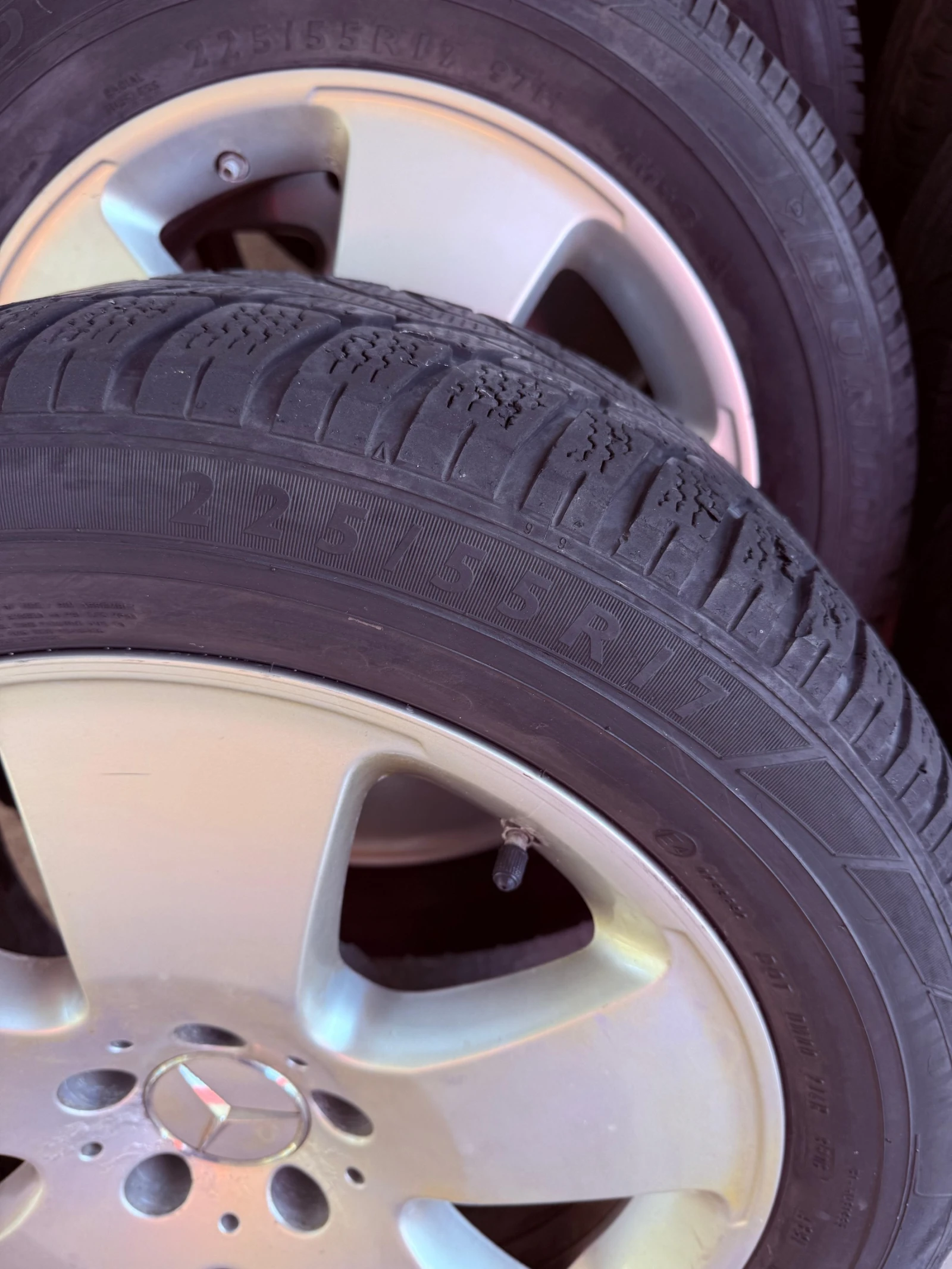 Гуми с джанти Dunlop 225/55R17, снимка 2 - Гуми и джанти - 54368981