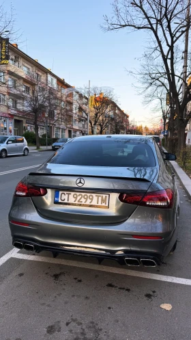 Mercedes-Benz E 300, снимка 1