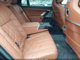 BMW 760 4.4l I xDrive, снимка 8