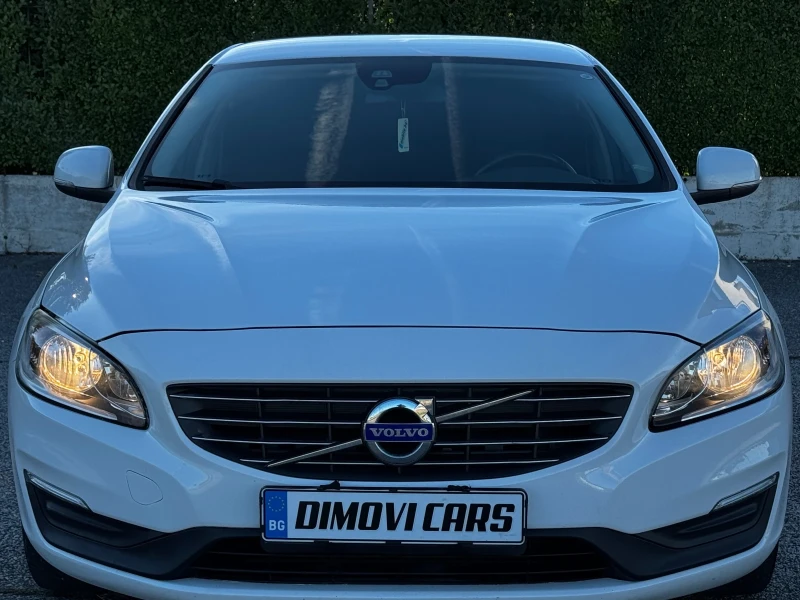 Volvo V60 1.6D/FACELIFT/ИТАЛИЯ, снимка 8 - Автомобили и джипове - 47439227