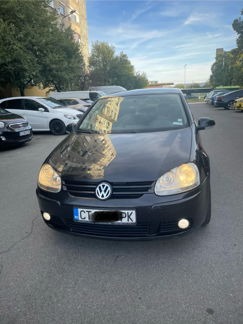 VW Golf, снимка 1 - Автомобили и джипове - 47536718