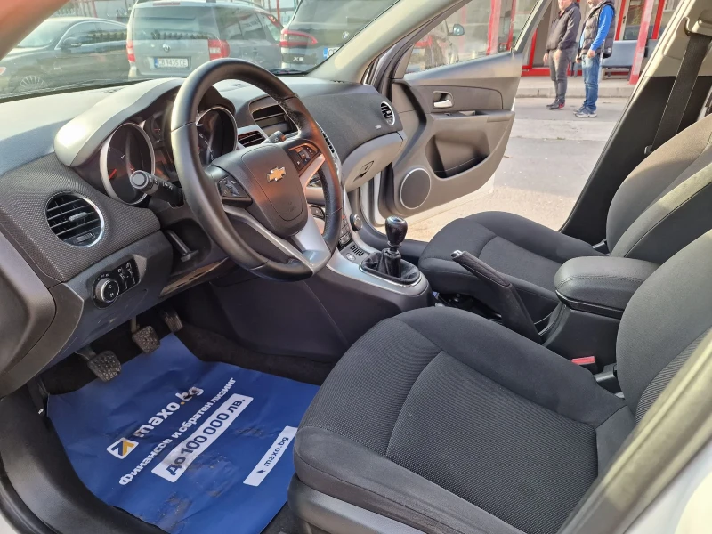 Chevrolet Cruze 1.8.   Газ Бензин  , снимка 16 - Автомобили и джипове - 47580380