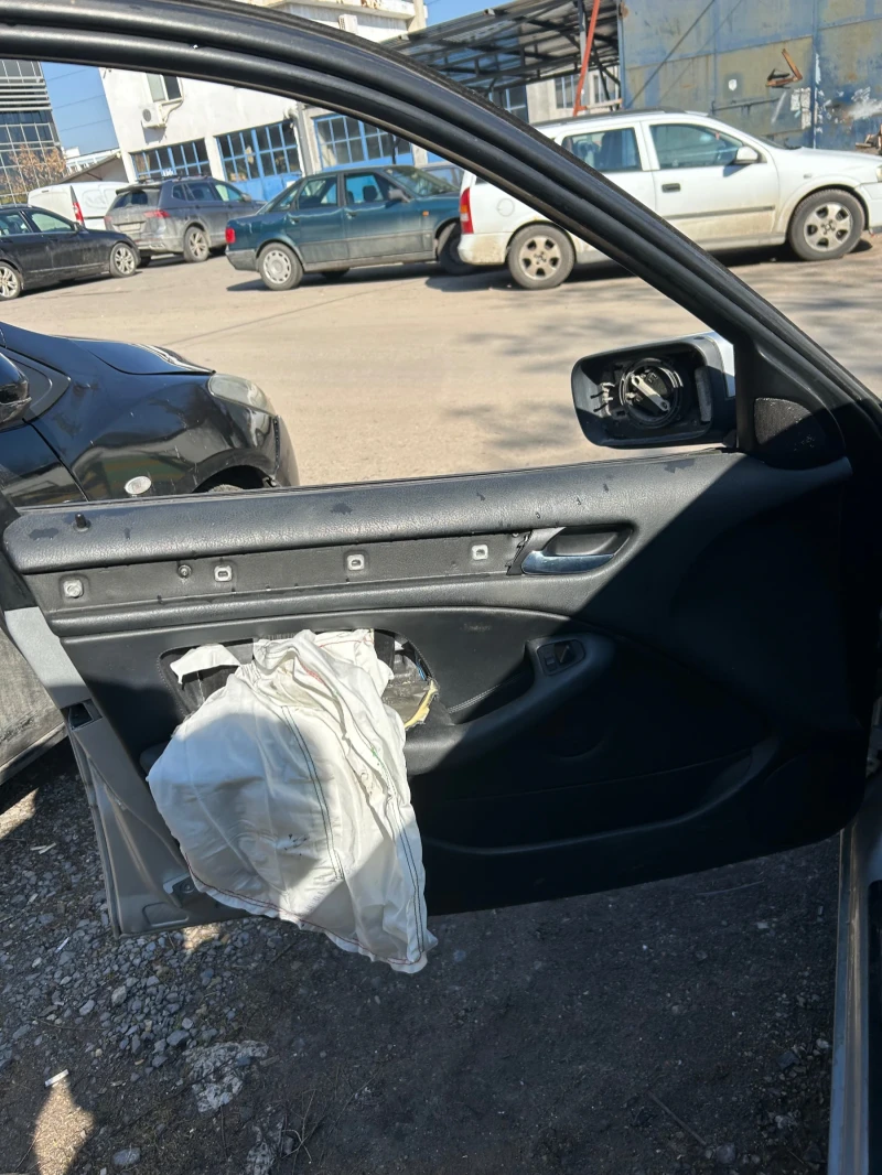 BMW 320 ЗА ЧАСТИ!, снимка 7 - Автомобили и джипове - 49377764