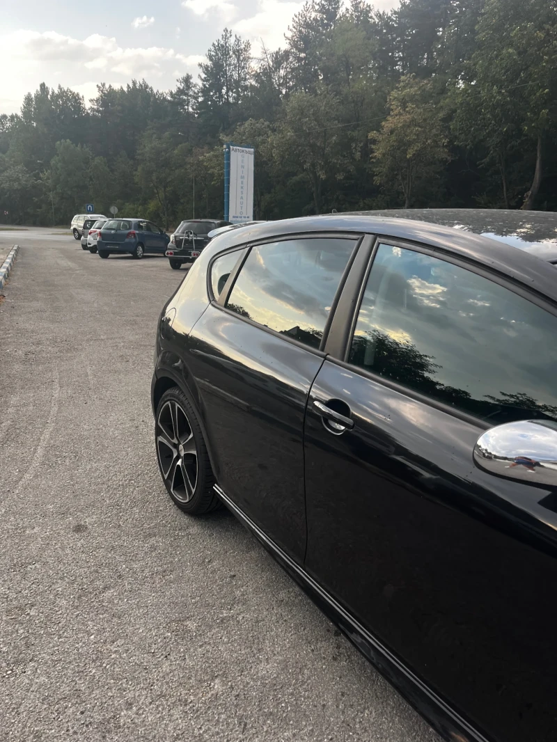 Seat Leon, снимка 3 - Автомобили и джипове - 52627793