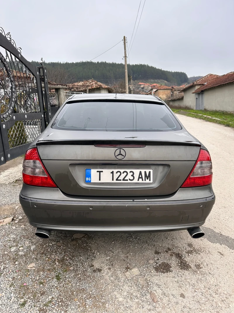 Mercedes-Benz E 320 3.2CDI R6, снимка 3 - Автомобили и джипове - 52753356