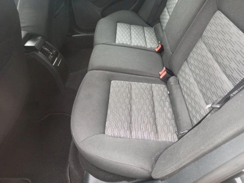 Skoda Octavia 2.0 TDI, снимка 11 - Автомобили и джипове - 52884057