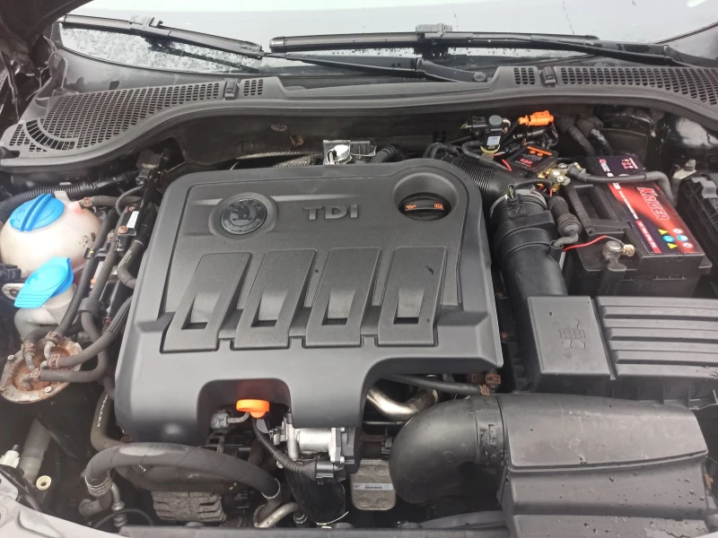 Skoda Octavia 2.0 TDI, снимка 15 - Автомобили и джипове - 52884057