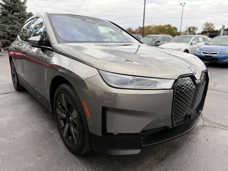 BMW iX xDrive50, снимка 3 - Автомобили и джипове - 53174764