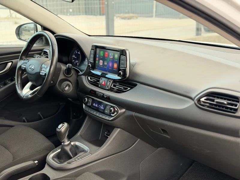 Hyundai I30  1.6 CRDi / НАВИ / КАМЕРА , снимка 8 - Автомобили и джипове - 53506044