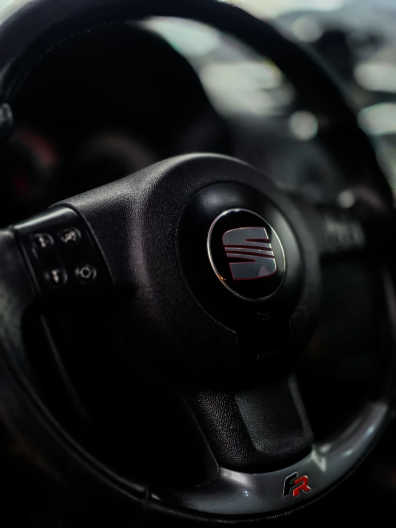 Seat Leon 2.0tdi, снимка 10 - Автомобили и джипове - 53538031