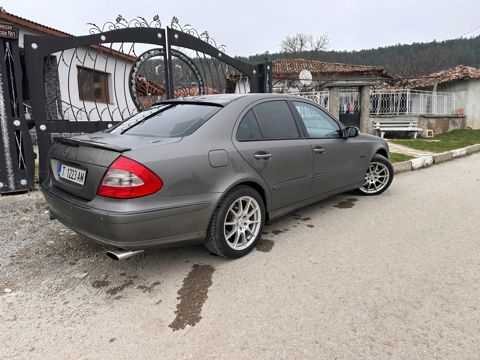 Mercedes-Benz E 320 3.2CDI R6, снимка 1