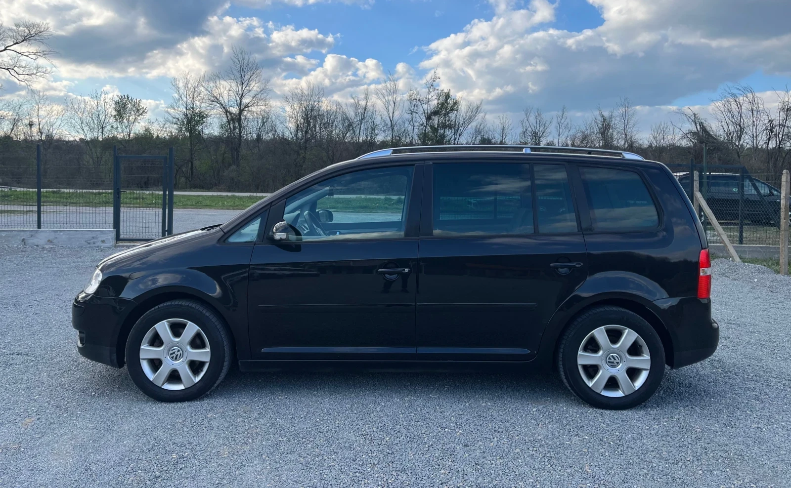 VW Touran 2.0TDI 140К.С  - изображение 4