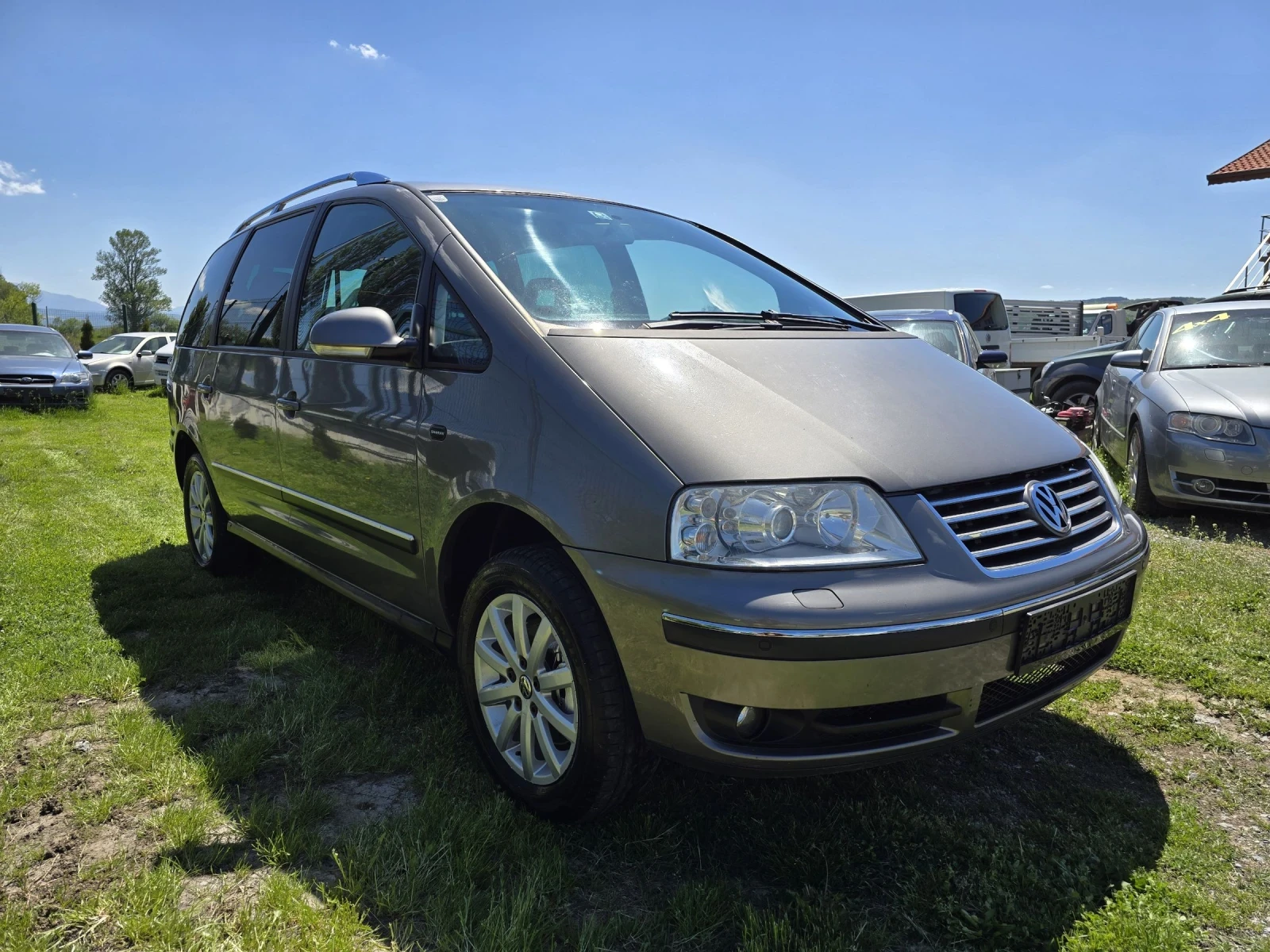 VW Sharan 1.9TDI* 7 Места* Bussines Edition - изображение 2