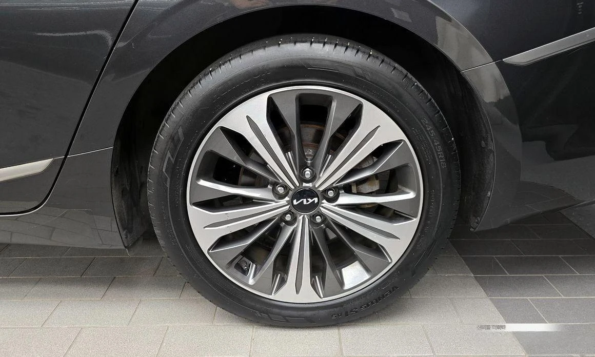 Kia K8 3.5 LPG 2WD Prestige * НАЙ-ДОБРА ЦЕНА В БЪЛГАРИЯ*  - изображение 4