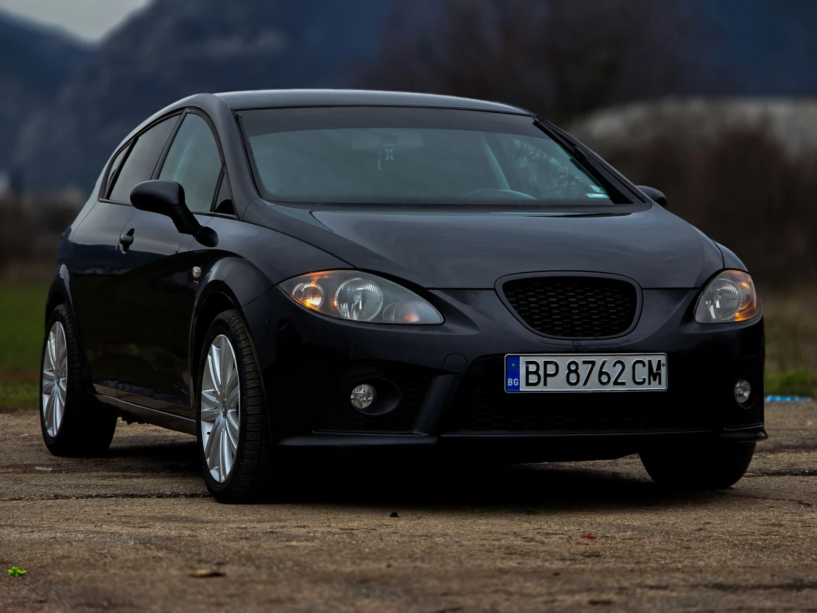 Seat Leon 2.0tdi - изображение 2