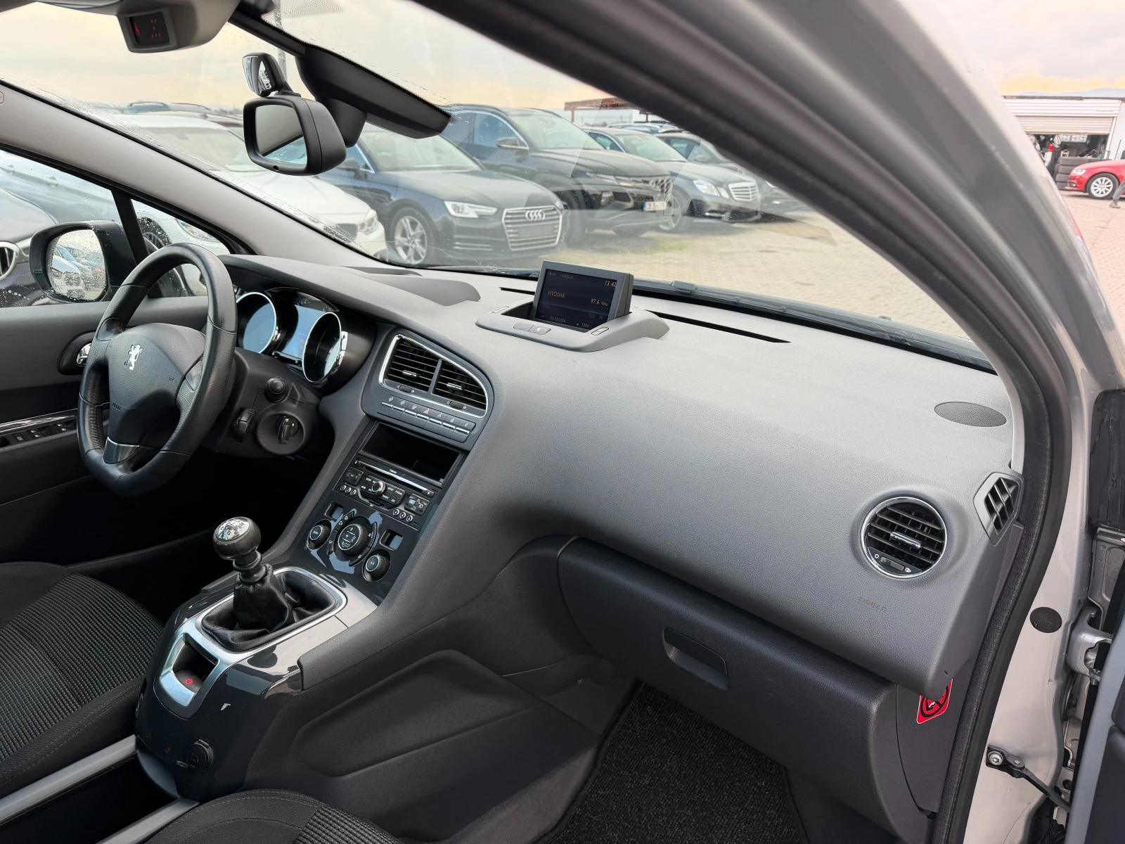 Peugeot 5008 2.0HDI 6+ 1 NAVI/PANPORAMA EURO 5, снимка 12 - Автомобили и джипове - 53726207