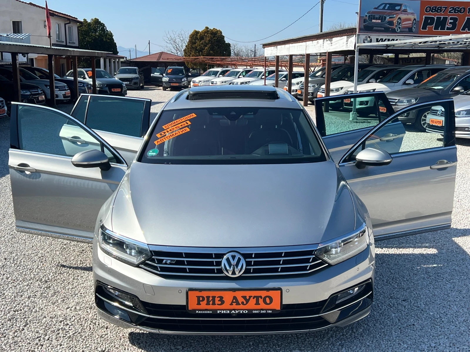 VW Passat 2.0TDI* R-LINE* FULL* PANORAMA* HEAD UP* DIGITAL* , снимка 3 - Автомобили и джипове - 53746456