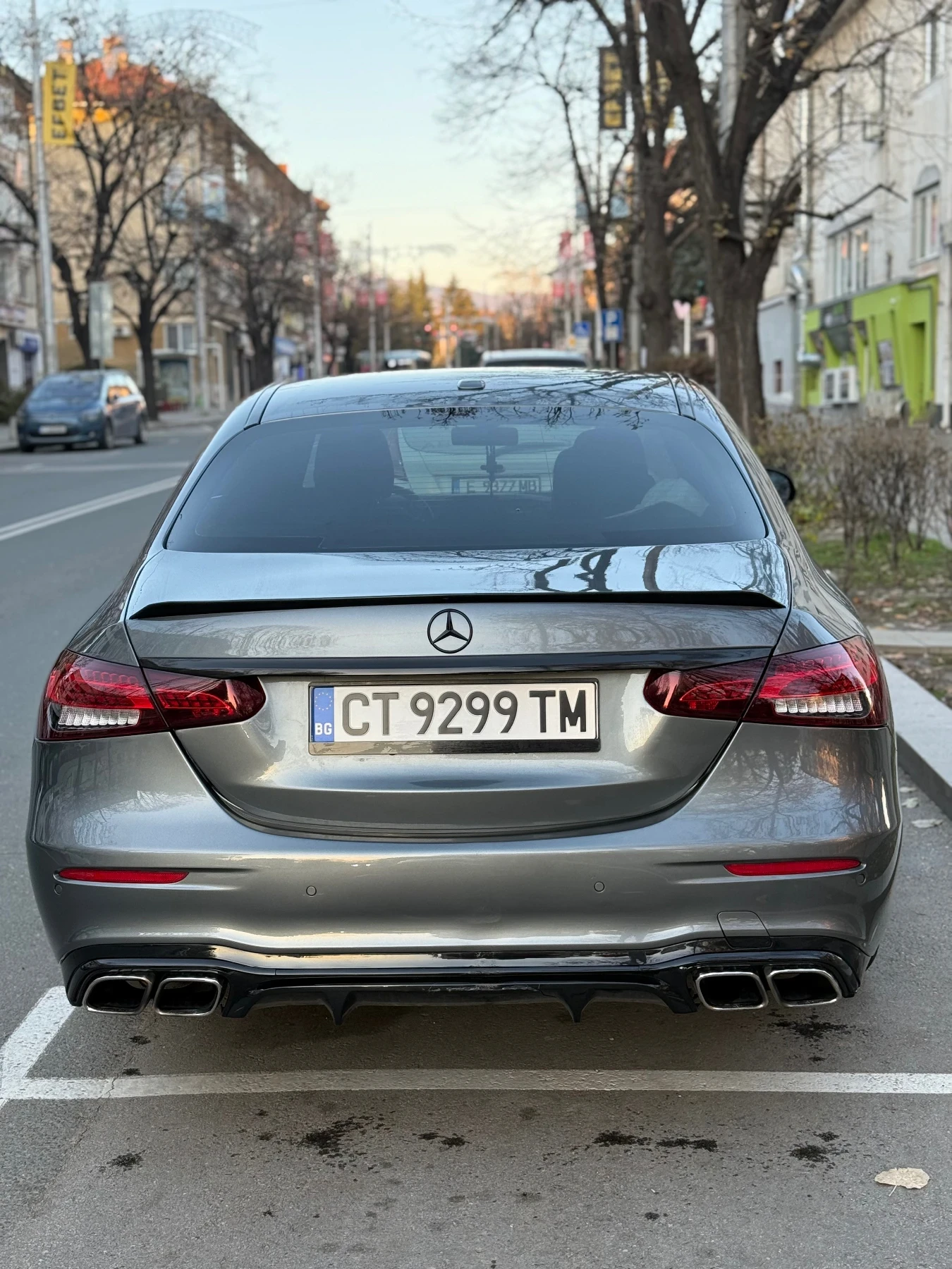 Mercedes-Benz E 300, снимка 3 - Автомобили и джипове - 54240061