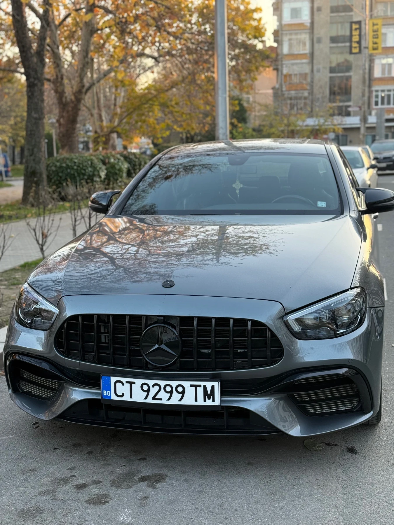 Mercedes-Benz E 300, снимка 2 - Автомобили и джипове - 54240061