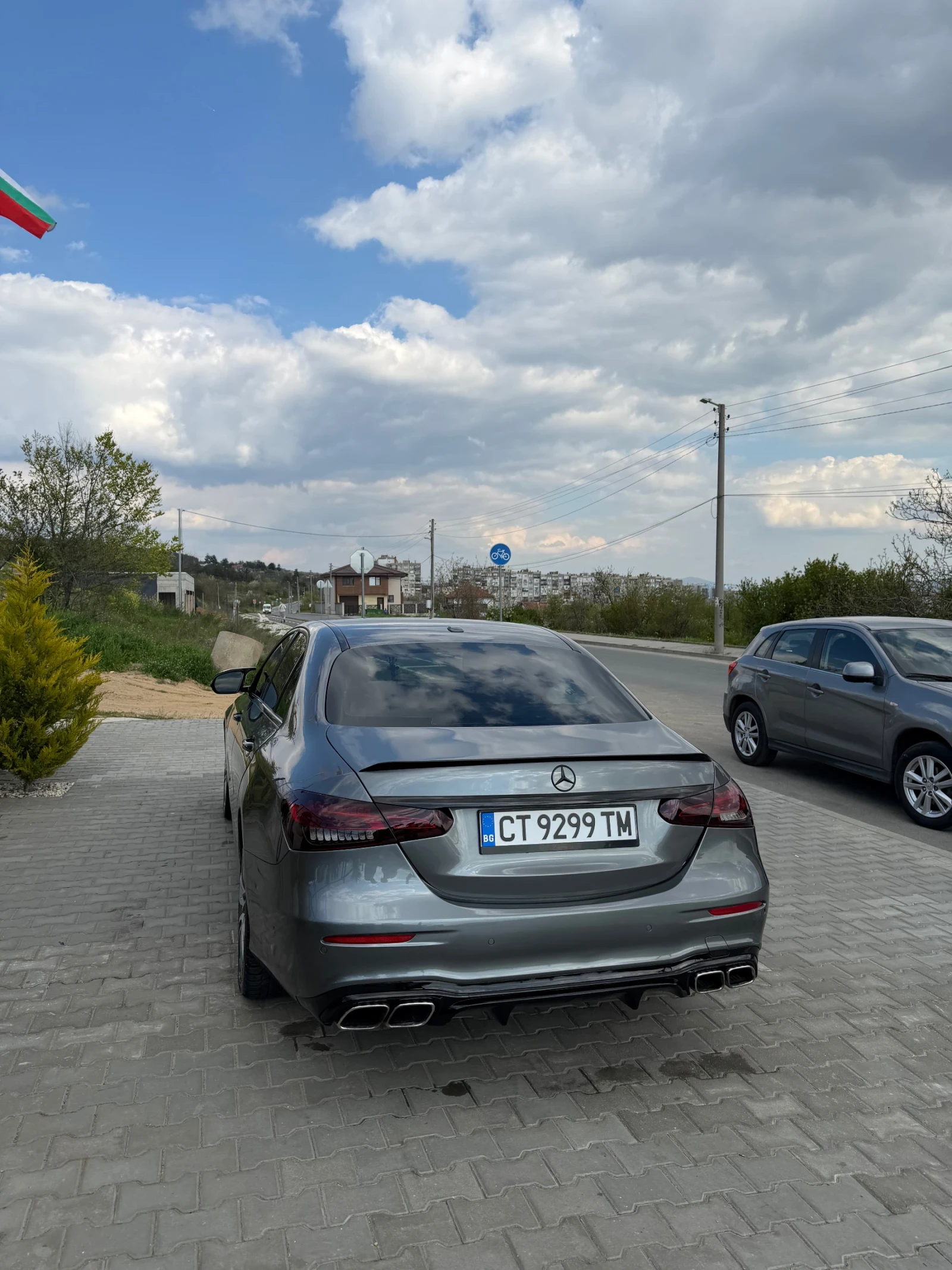 Mercedes-Benz E 300, снимка 5 - Автомобили и джипове - 54240061